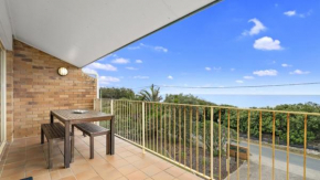 Beach Front - Top Floor - Ocean Views